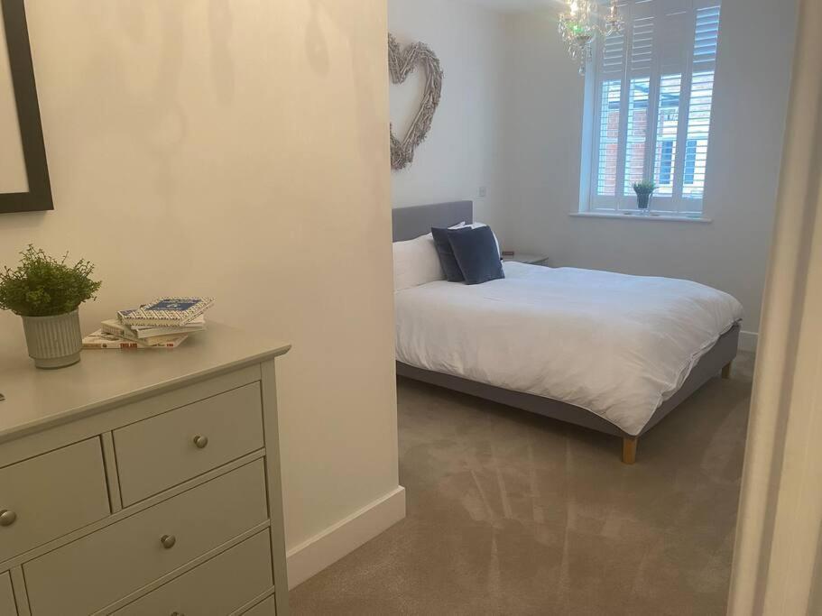 Unrivalled Location - Five Star - Worcester Apartment מראה חיצוני תמונה