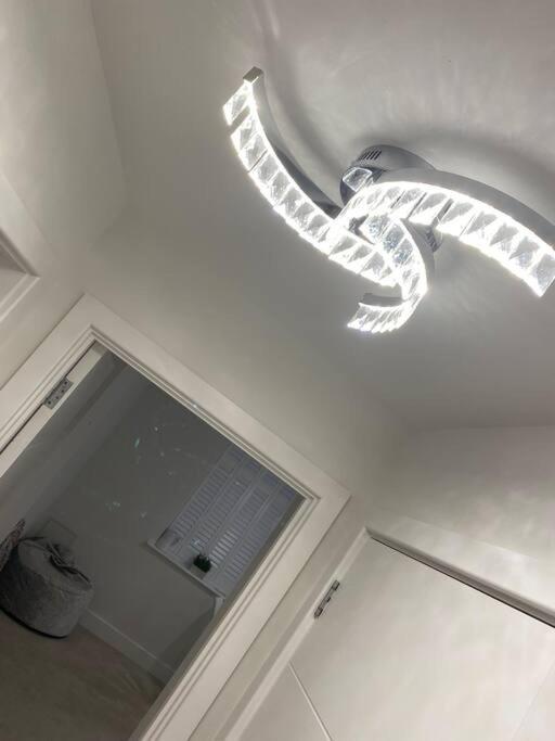 Unrivalled Location - Five Star - Worcester Apartment מראה חיצוני תמונה
