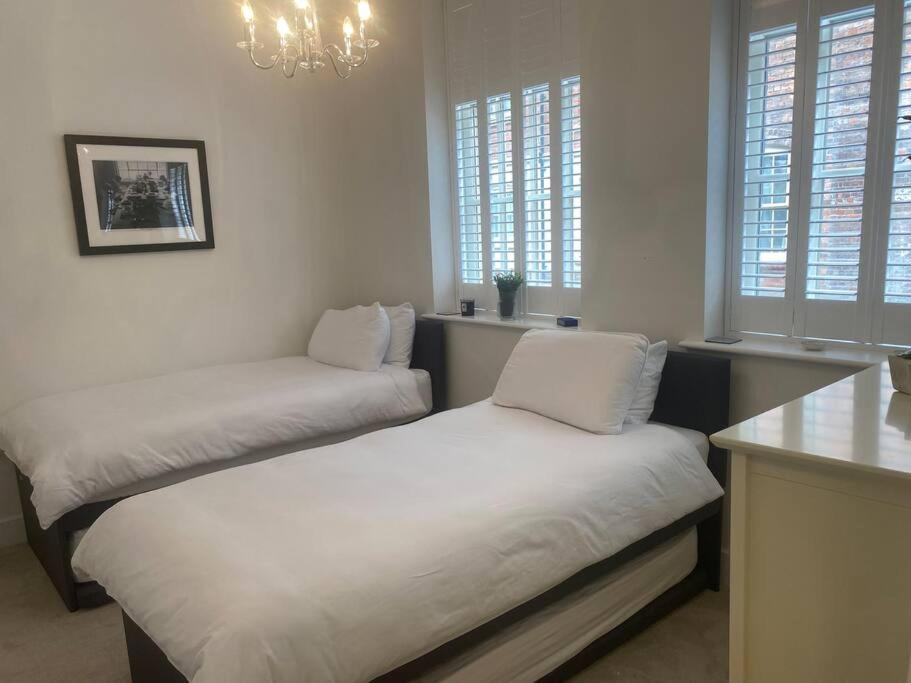 Unrivalled Location - Five Star - Worcester Apartment מראה חיצוני תמונה