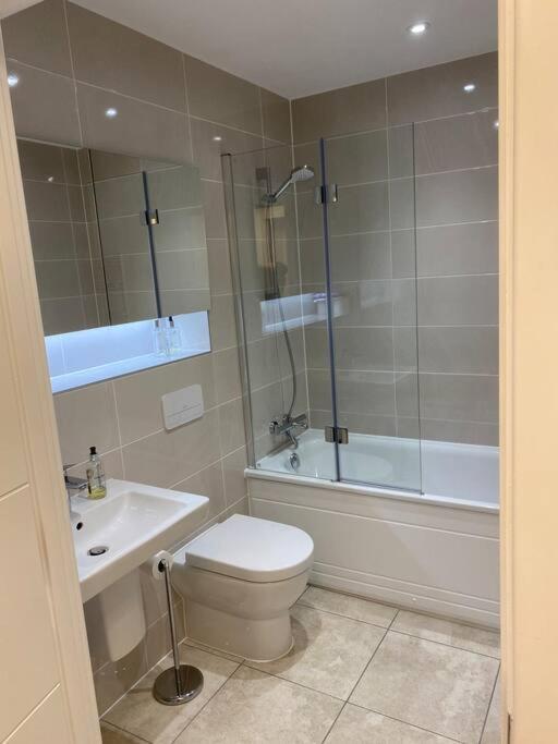 Unrivalled Location - Five Star - Worcester Apartment מראה חיצוני תמונה
