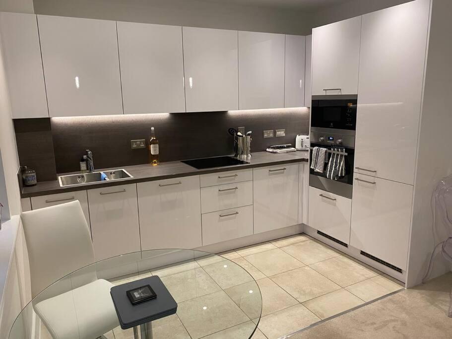 Unrivalled Location - Five Star - Worcester Apartment מראה חיצוני תמונה
